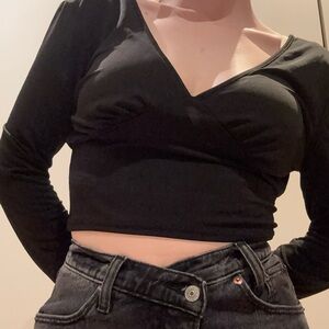 Ardene Black V-Neck Crop Top